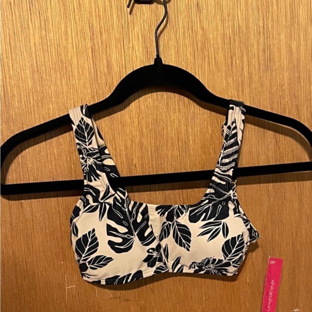 COPY - NWT XS Xhiliration Bathing Suit Bikini Top